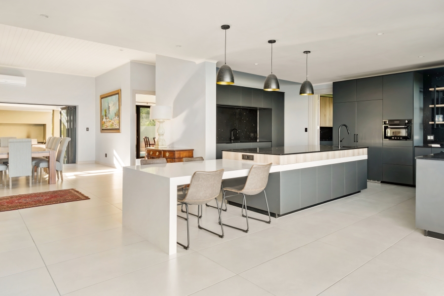 5 Bedroom Property for Sale in Pezula Private Estate Western Cape